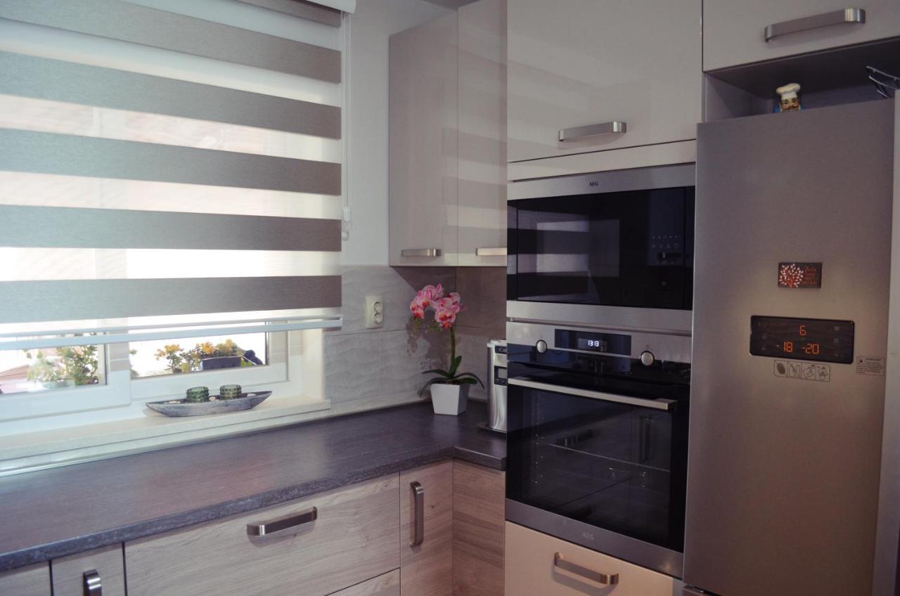 Apartments Rina - Kneze ราชิตเช ภายนอก รูปภาพ
