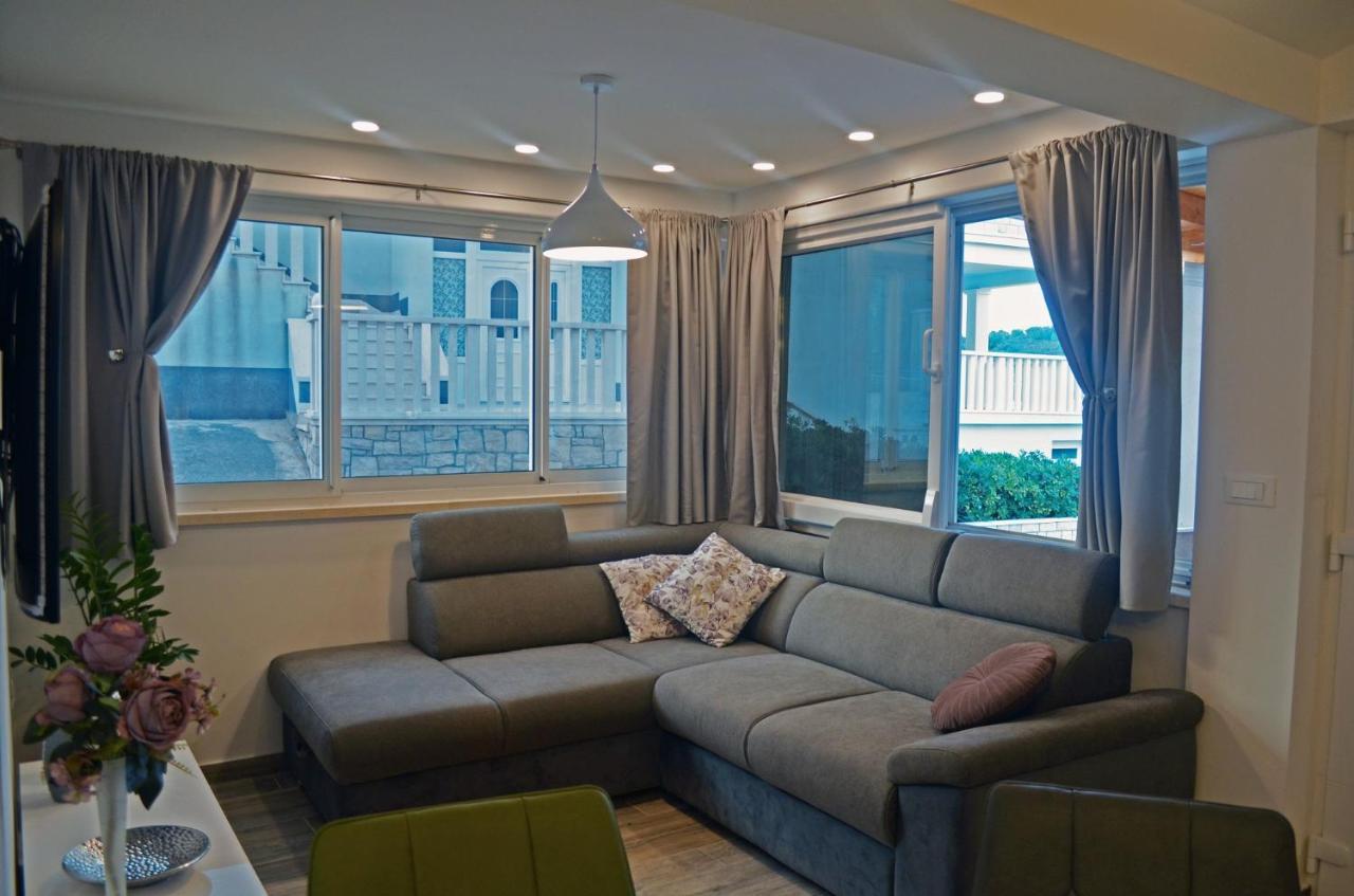 Apartments Rina - Kneze ราชิตเช ภายนอก รูปภาพ