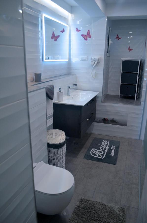 Apartments Rina - Kneze ราชิตเช ภายนอก รูปภาพ