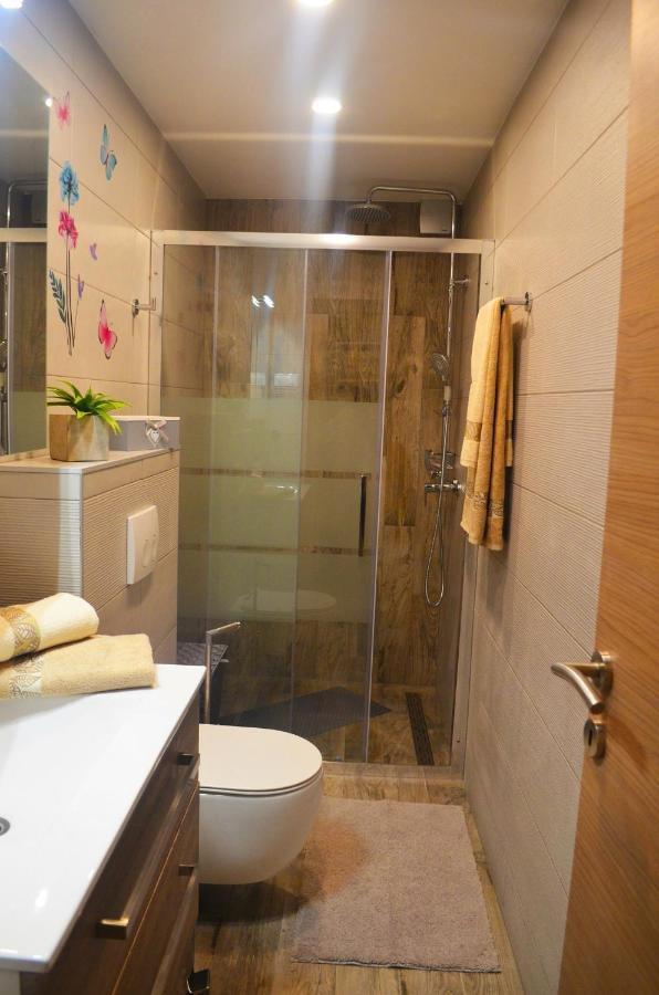Apartments Rina - Kneze ราชิตเช ภายนอก รูปภาพ